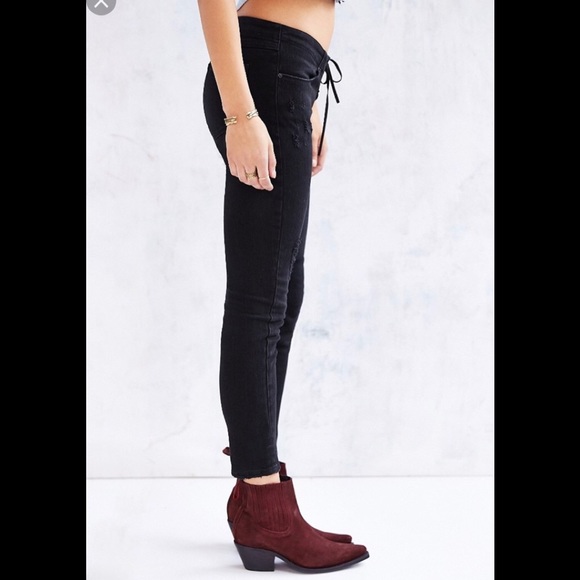 UO BDG Twig Lace-Up Low Rise Grazer Jean Black 29 - Picture 4 of 6